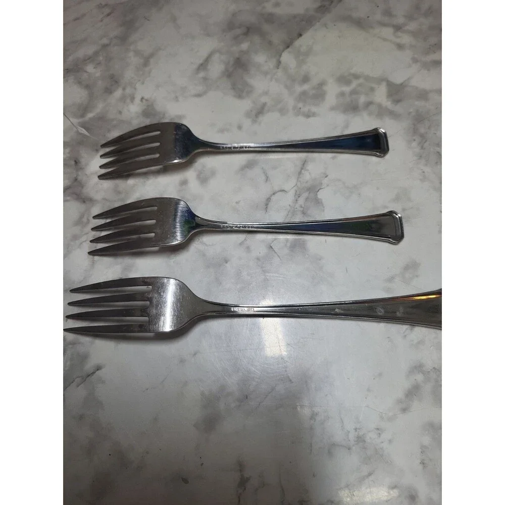SSS By Oneida Aberdeen Admiral Stainless Flatware Forks & Knives Dining Utensils
